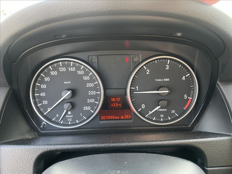 BMW X1 2,0 d X-Drive 130kw Xenon Klim - fotka 15 z 32