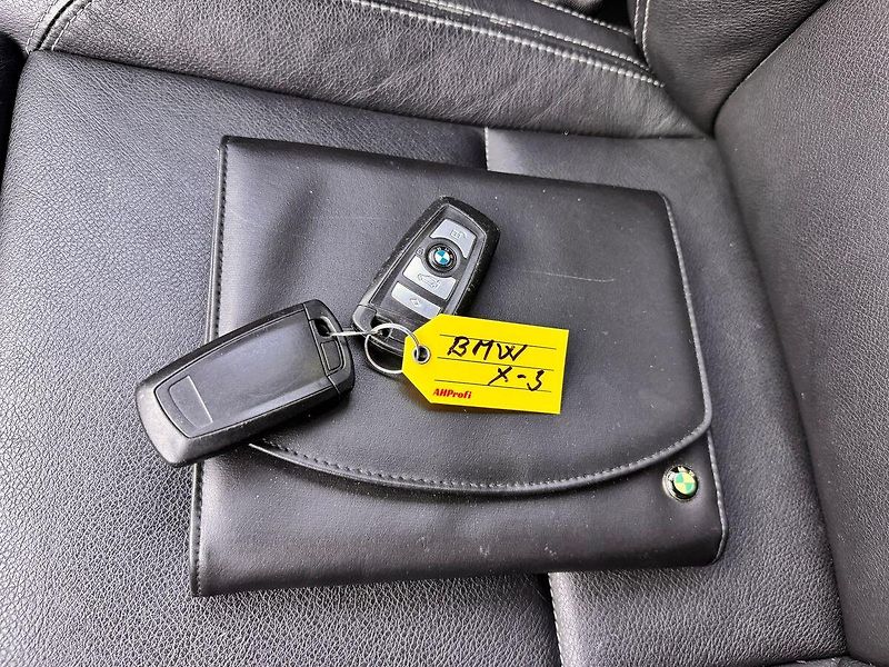 BMW X3 20d xDrive Aut., ČR, Serviska - fotka 24 z 26