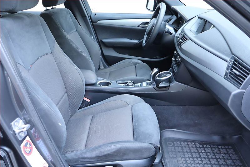 BMW X1 (2014) M Sport xDrive18d, 4X4 - fotka 9 z 24