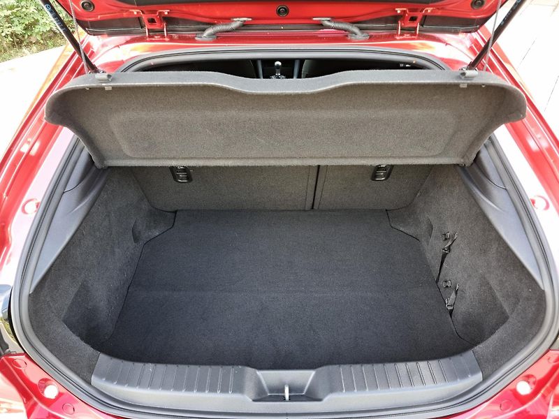 Mazda 3 (2021) 2.0 SELECTION,MATRIX,NAVI,HEAD - fotka 42 z 44