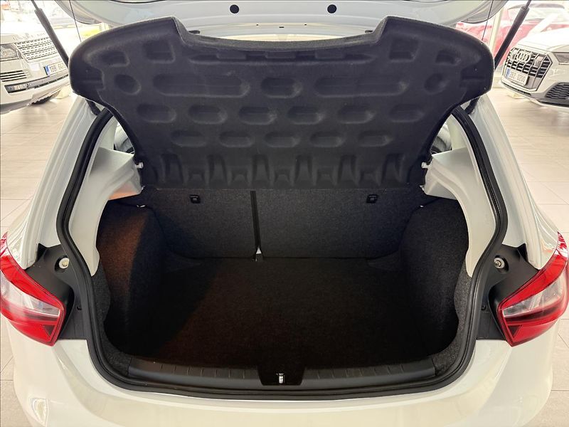 Seat Ibiza 1,2   TSI,ŘEMEN,STYLE,1.MAJITE - fotka 24 z 24