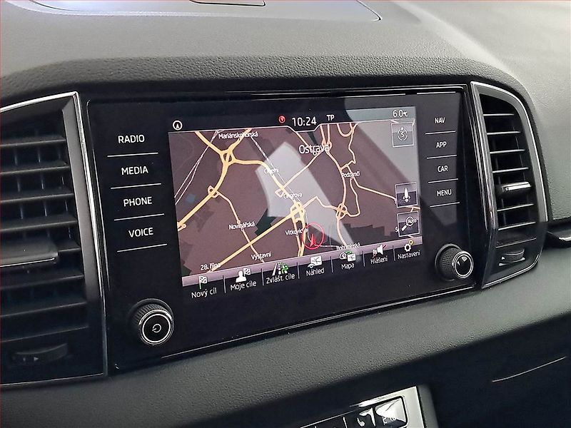 Škoda Karoq (2019) Style 1.6 TDI, ČR,1.maj - fotka 17 z 18