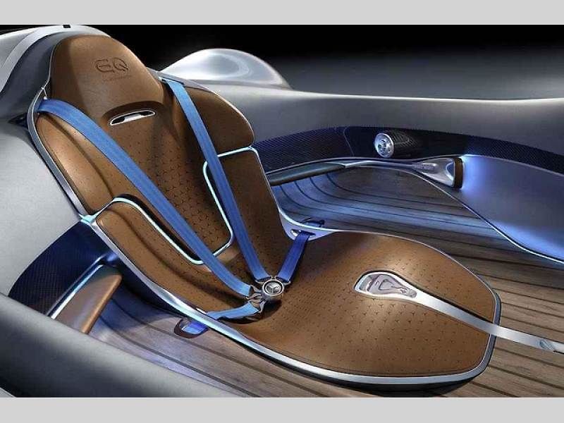 Koncept Mercedes-Benz Silver Arrow EQ