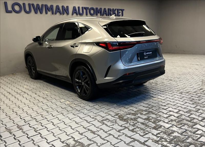 Lexus NX 450h plus 450H+ 2,5 PHEV EXECUTIVE TOP - fotka 13 z 17
