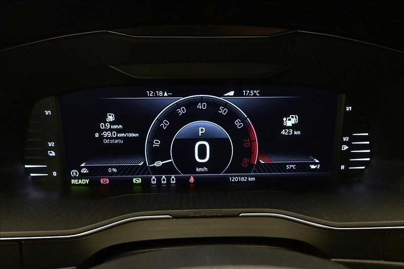 Škoda Superb 1,4 TSI iV 160 kW DSG Style Zá - fotka 16 z 33