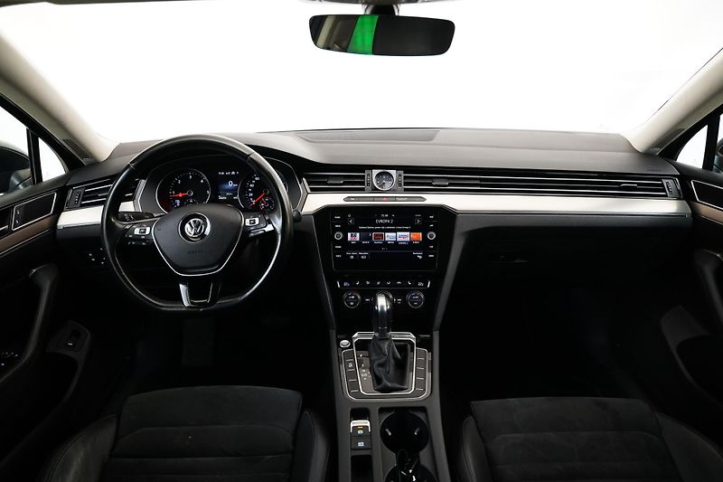 Volkswagen Passat - fotka 5 z 24
