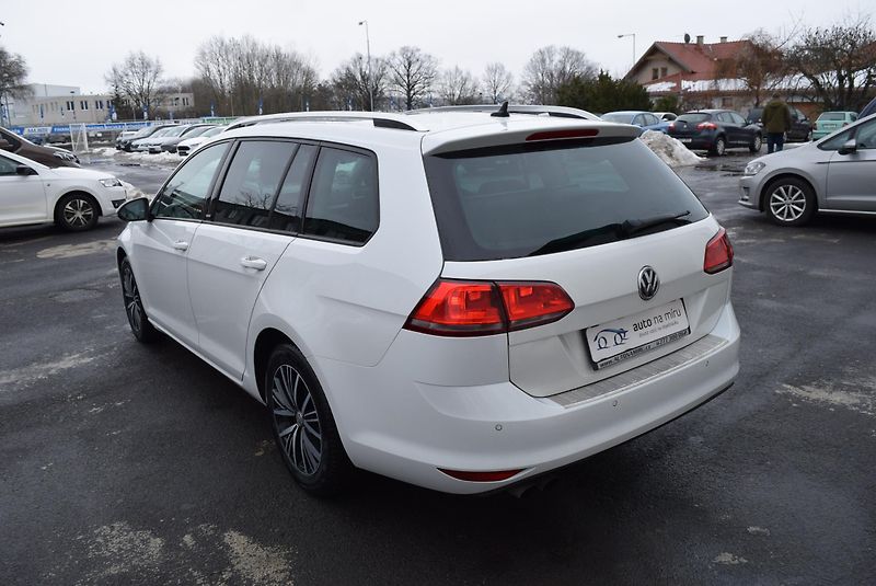 Volkswagen Golf Variant (2016) 1.4TSI 92kw CLBMT BMT PAN TAŽ - fotka 12 z 49