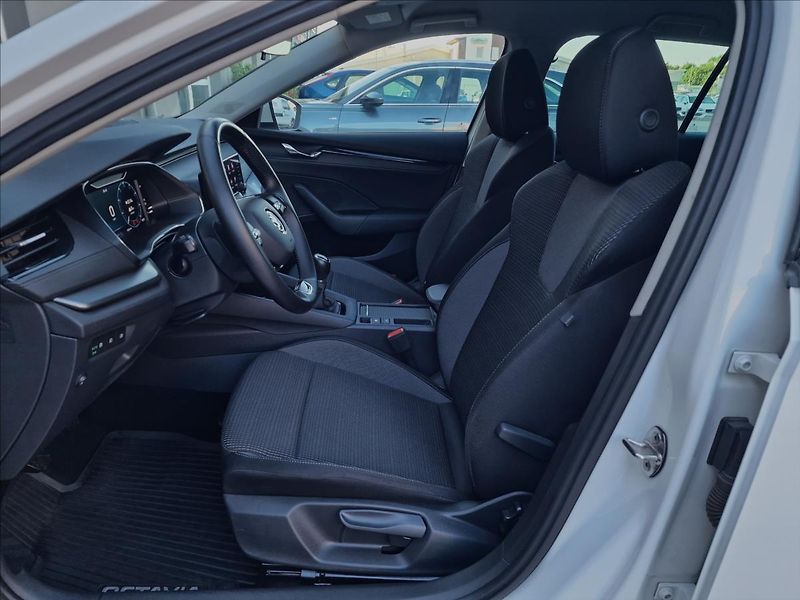 Škoda Octavia 2.0TDI,původ ČR,1.Majitel - fotka 19 z 50