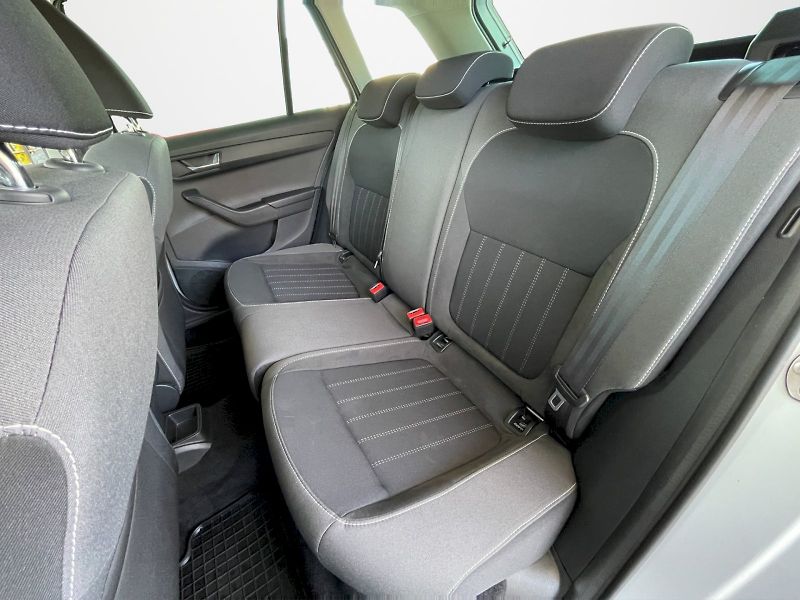 Škoda Fabia (2018) 1.0 TSI 70kW Style Plus combi - fotka 26 z 34