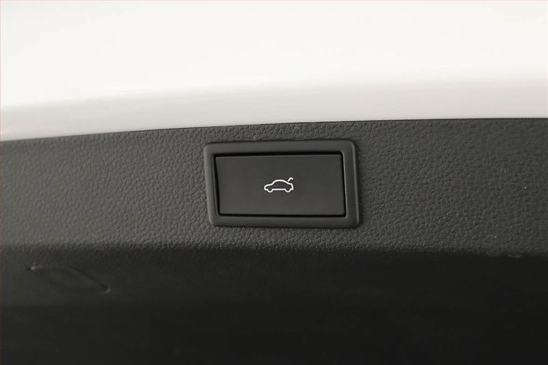 Škoda Karoq (2025) 1.5 TSI, SPORTLINE, AUTOMAT - fotka 20 z 20