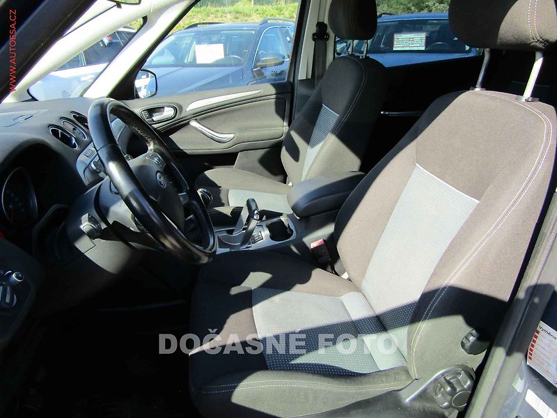 Ford S-MAX (2011) 2.0TDCi, 1.maj, AC - fotka 8 z 18