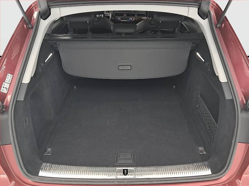 Audi A4 (2019) 40 TDI - fotka 14 z 24