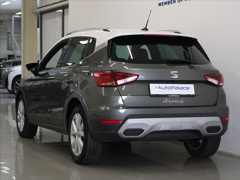Seat Arona 1,0 TSi DSG Xperience 5L.Zár. - fotka 3 z 23