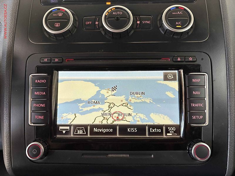 Volkswagen Touran (2014) 2.0 TDi, Comfortline, DSG - fotka 11 z 16