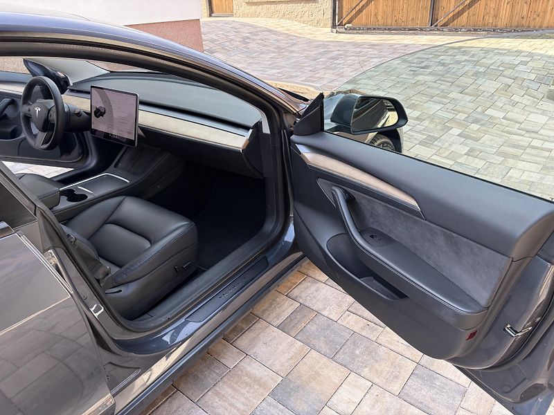 Tesla Model 3 (2021) LR, SOH 91%, DPH - fotka 11 z 11