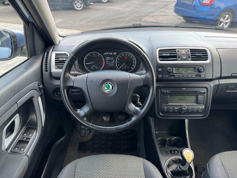 Škoda Roomster (2008) Scout 1.4i 63kW - fotka 13 z 34