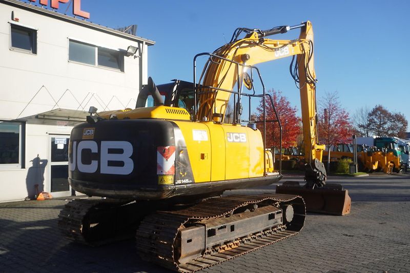 JCB (2016) JS 145LC crawler excavator - fotka 6 z 24