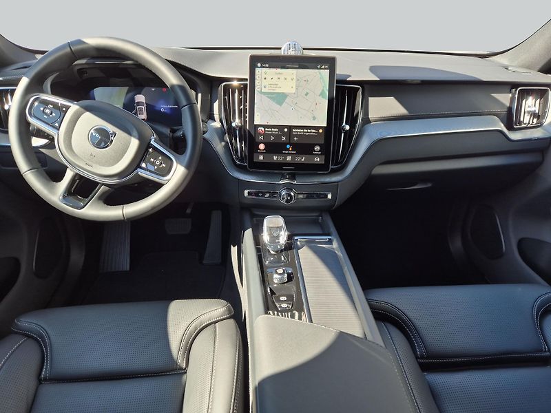 Volvo XC60 T8 ULTRA FACELIFT FULL OPTION - fotka 11 z 15