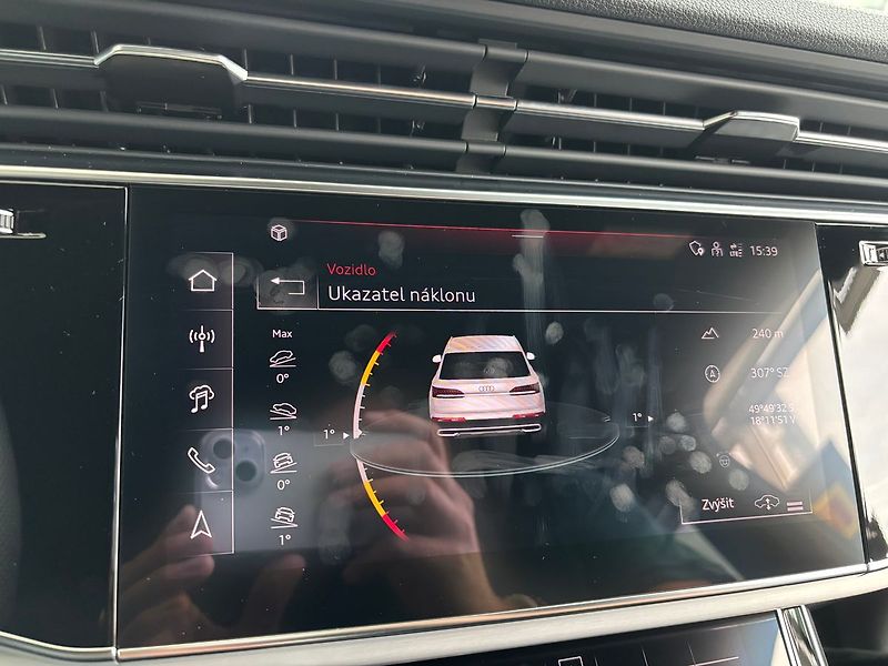 Audi Q7 FL S-line  50TDI 210kW Tažné - fotka 17 z 26