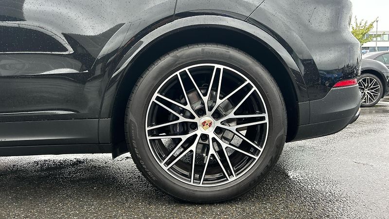 Porsche Cayenne E3 II - fotka 12 z 25