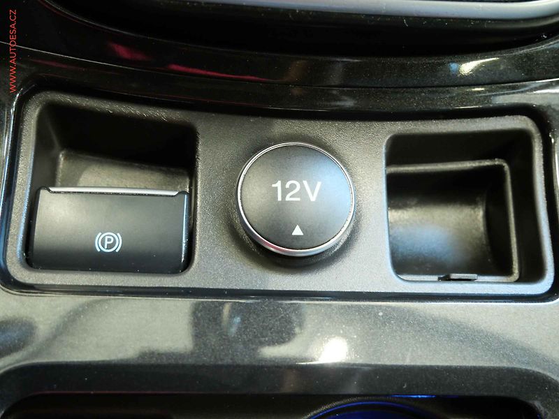 Ford Kuga (2019) 1.5EB, ČR, Xenon, navi - fotka 19 z 21