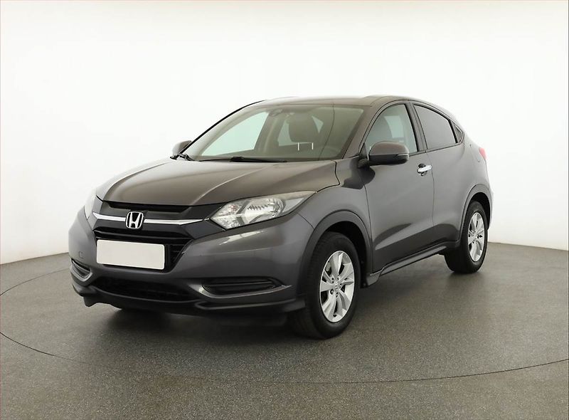 Honda HR-V (2017) 1.5 i-VTEC, ČR,1.maj - fotka 2 z 19