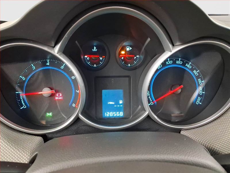 Chevrolet Cruze (2009) 1.6 i 16V, Park. senzory - fotka 11 z 15