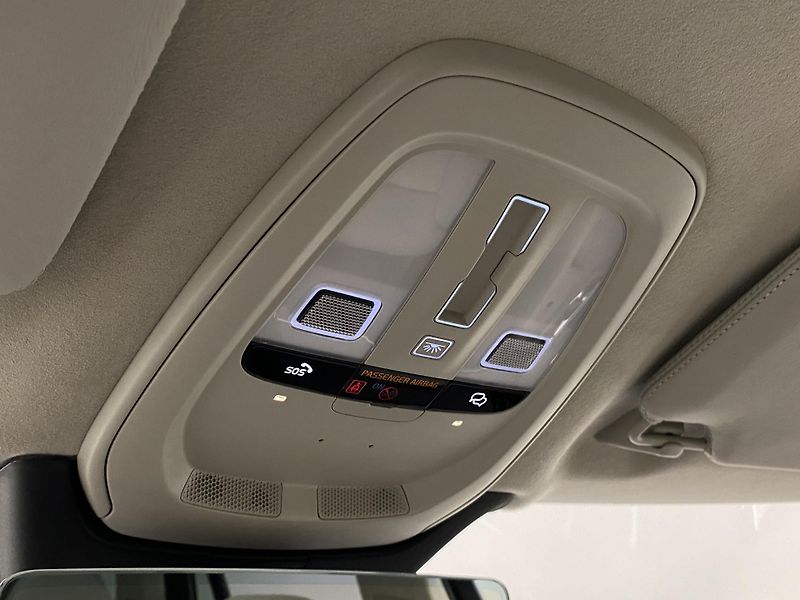 Volvo XC90 T8 AWD RECHARGE ULTRA BRIGHT - fotka 41 z 72