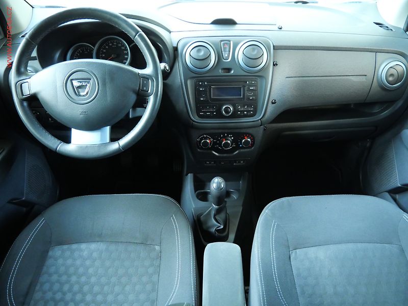 Dacia Lodgy (2016) 1.2 TCe, ČR, Stepway, AC - fotka 8 z 18