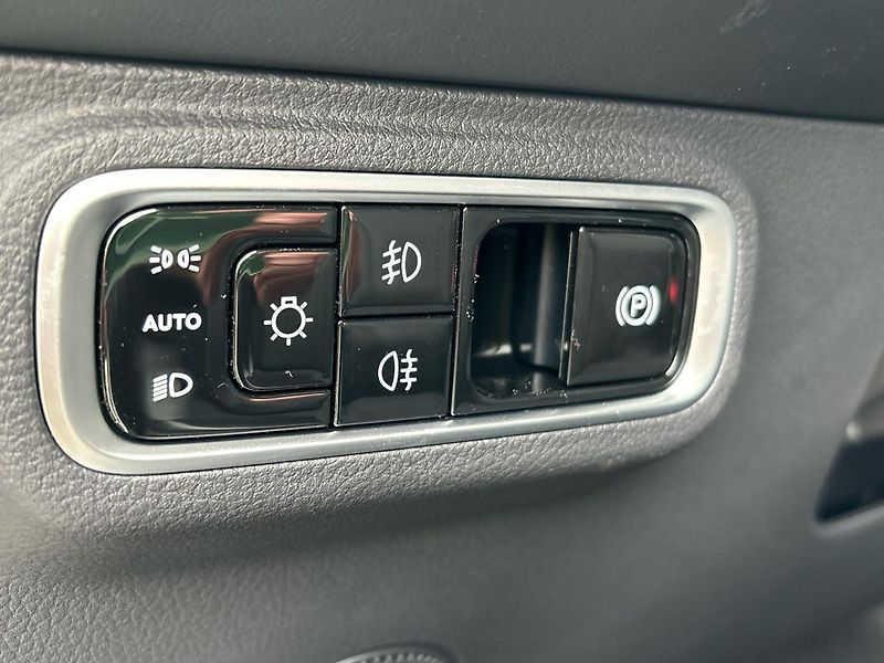 Omoda 5 (2026) 1.6 tGDI 108kW Premium - fotka 18 z 21