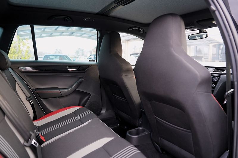 Škoda Rapid 1.0 TSI 81kW Monte Carlo - fotka 22 z 48