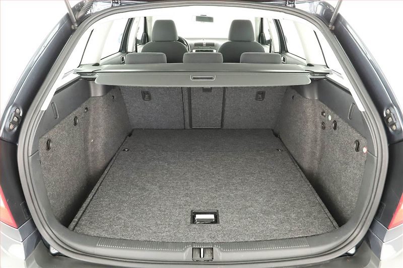 Škoda Octavia (2011) Scout 2.0 TDI, 4X4, Automat - fotka 17 z 18
