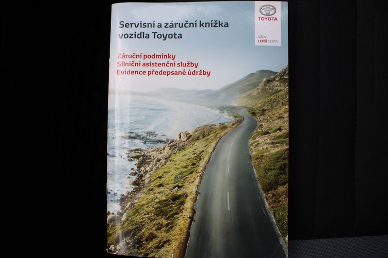Toyota Auris 1,6 i  NOVÉ V ČR,SERVIS - fotka 27 z 30