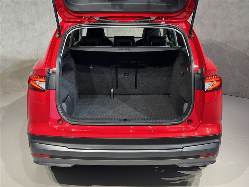 Škoda Enyaq 80 LED Matrix Assist Kamera - fotka 12 z 47