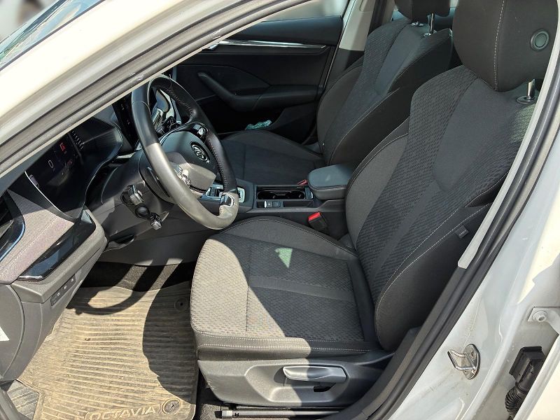 Škoda Octavia (2022) STYLE 1.5e-TEC 110kW DSG TAŽNÉ - fotka 7 z 11