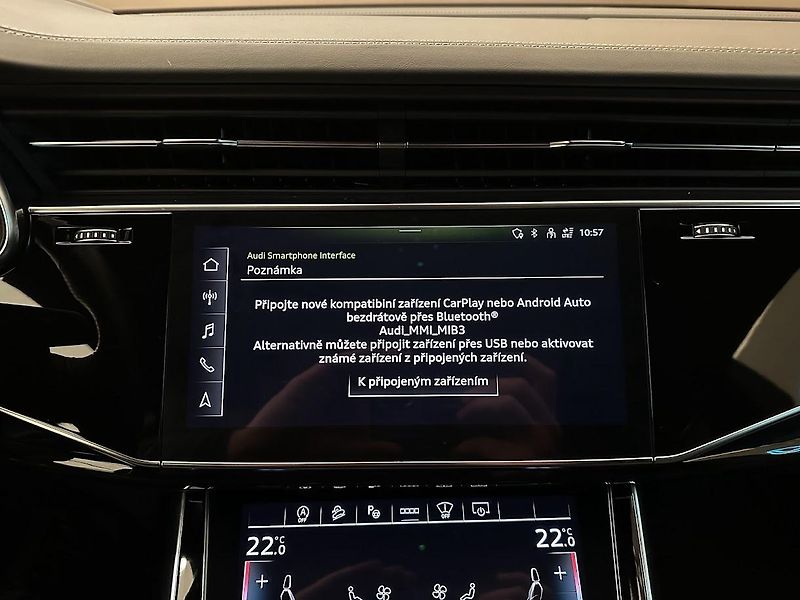Audi Q8 (2021) S-Line 55 TFSI Quattro 250 kW  - fotka 25 z 33