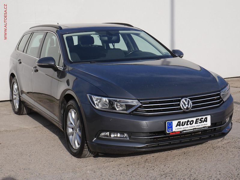 Volkswagen Passat (2015) 2.0 TDi, Comfortline, panor - fotografie inzerátu