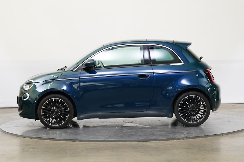 Fiat 500e - fotka 3 z 25