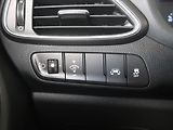 Hyundai i30 (2018) 1.0 T-GDI, Tempomat - náhled 15