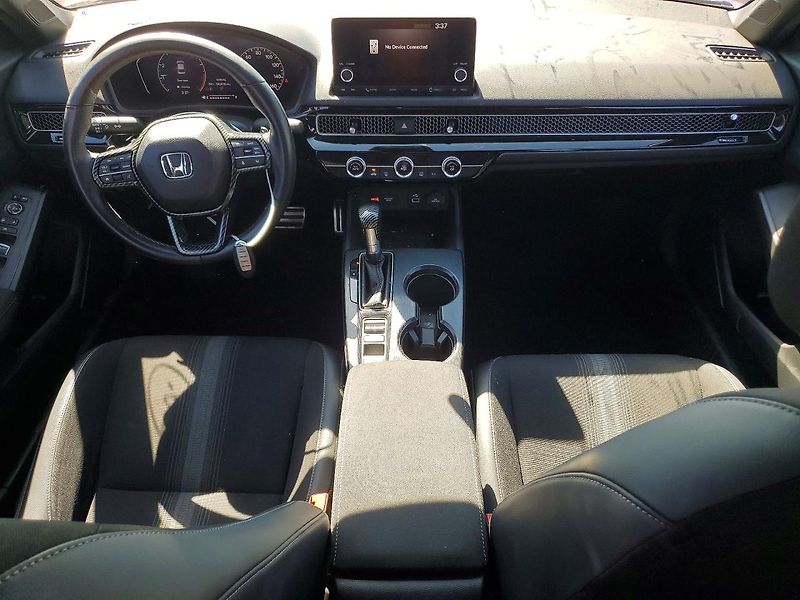 Honda Civic (2020) Auto na cestě - fotka 8 z 12