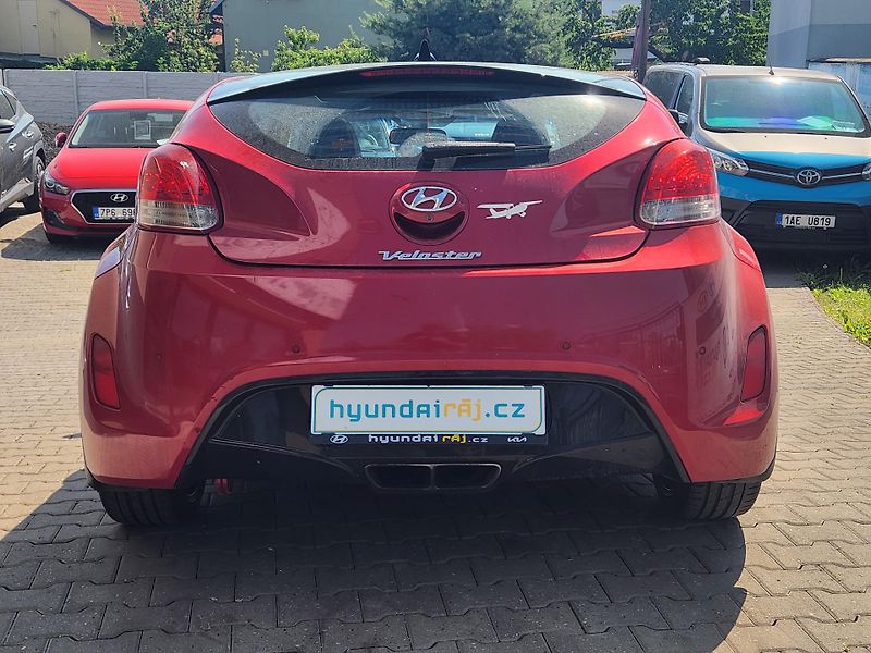 Hyundai Veloster (2011) 1.6-NAVI-KAMERA-PANORAMA - fotka 6 z 12