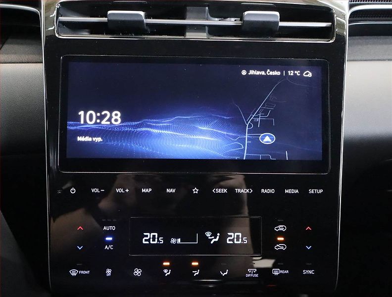 Hyundai Tucson (2023) 1.6 T-GDI - fotka 12 z 26