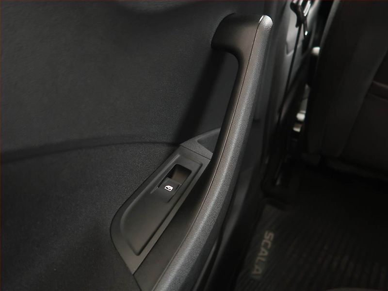 Škoda Scala (2024) Fresh 1.5 TSI, ČR,1.maj - fotka 24 z 24