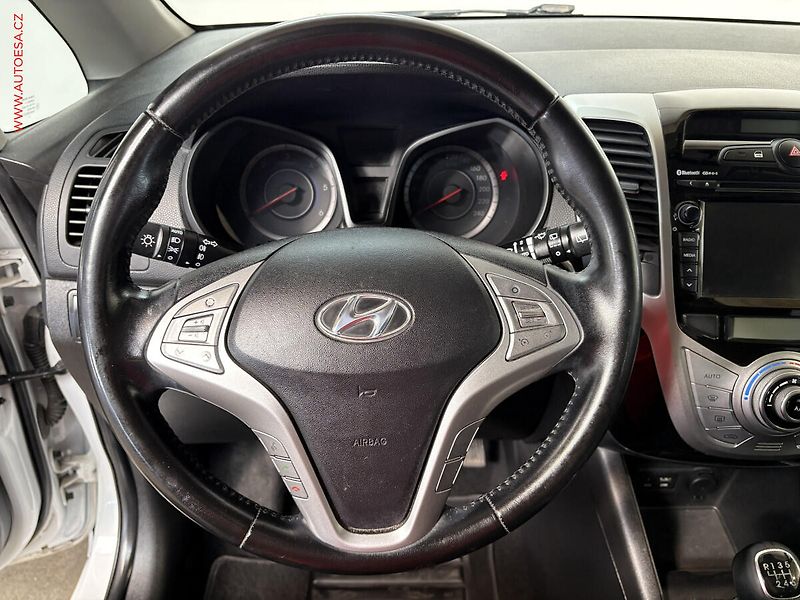 Hyundai ix20 (2016) 1.6 CRDi, Executive, panor - fotka 16 z 16