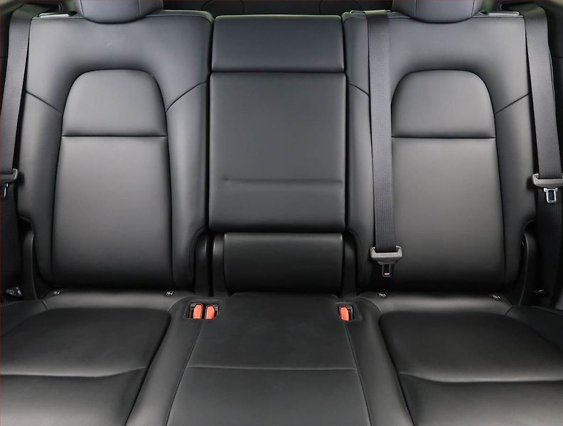 Tesla Model Y (2021) Long Range AWD 75kWh, SoH 91% - fotka 10 z 33