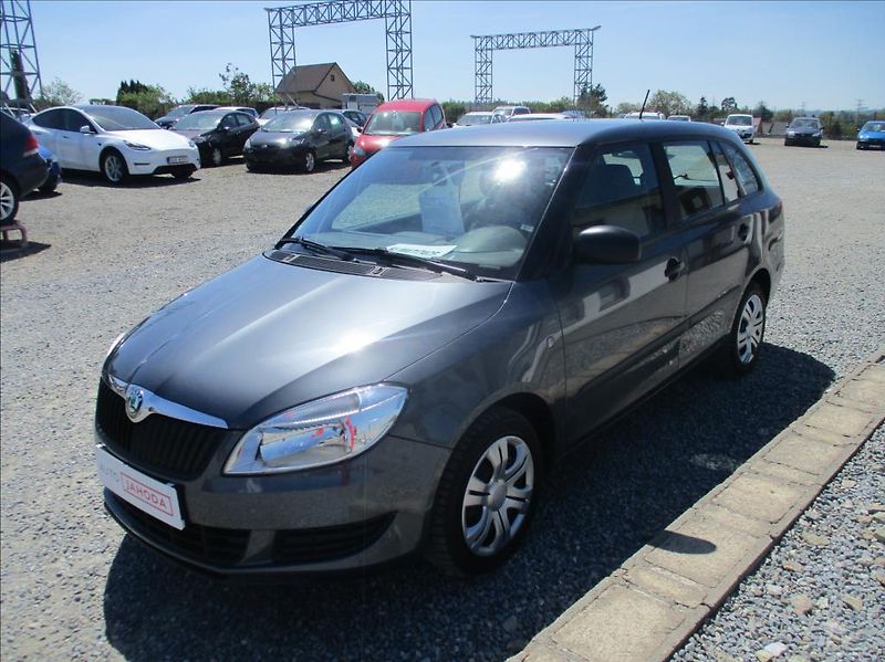 Škoda Fabia 1,2 TSI, 77kW, klima, tažné, - fotka 3 z 29
