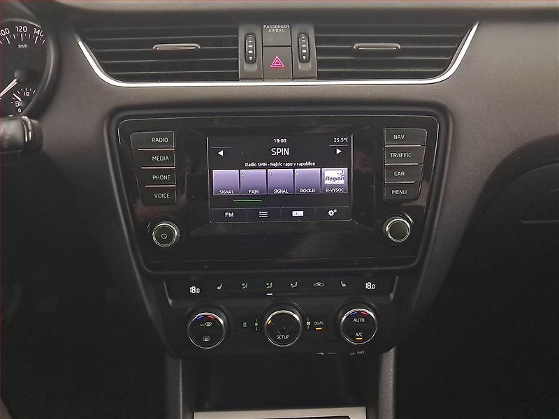 Škoda Octavia (2013) Ambition Plus 1.6 TDI - fotka 12 z 16