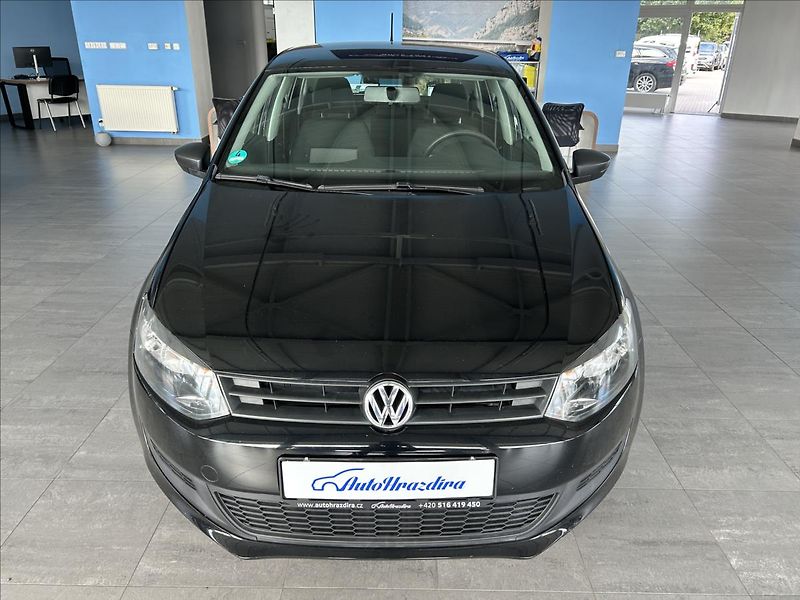 Volkswagen Polo 1,2   HTP,PO GO MOTORU,SERVISK - fotka 2 z 14