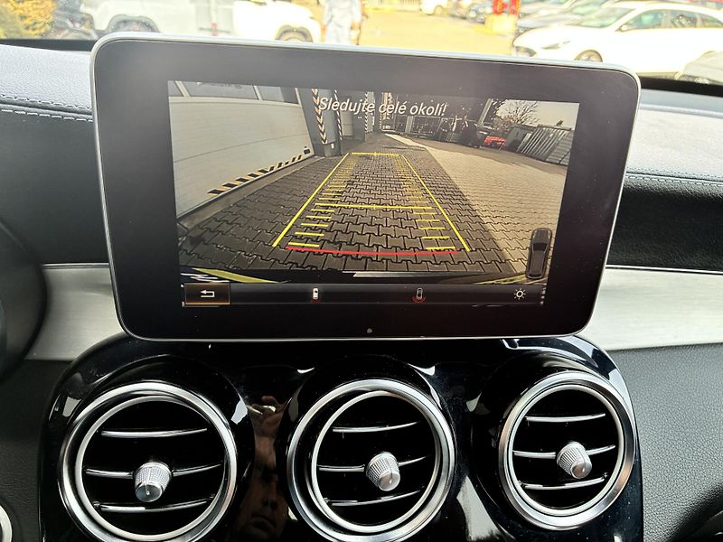 Mercedes-Benz GLC 43-AMG3.0-V6 270kW REZERVACE - fotka 24 z 36
