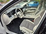 Volvo XC60 2,0 B4 AWD MOMENTUM+ - náhled 7